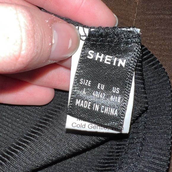 Got it off SHEIN never been worn in Greta condition no stains - Picture 3 of 5